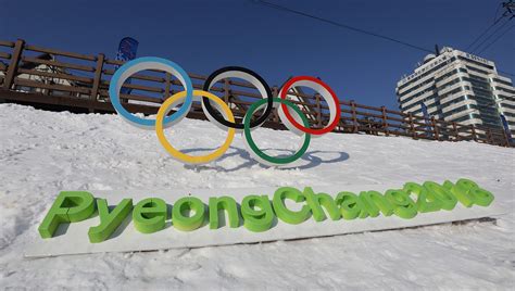 De  Pyeongchang Olympische Winterspelen: Een Verbinding van Sport en Diplomatieke Ontdooing